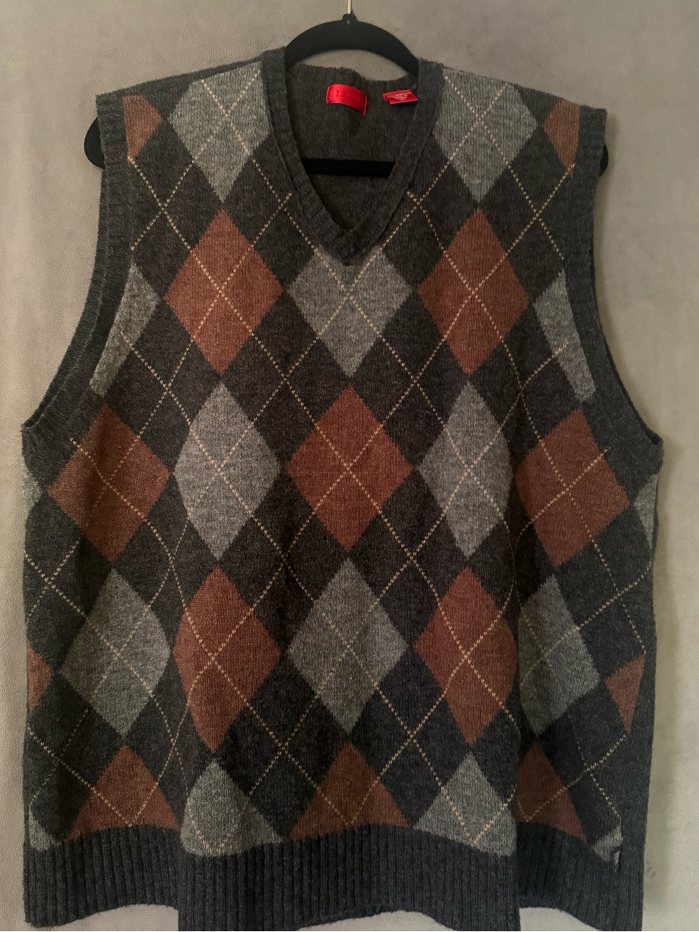 Izod Men's Argyle V-Neck Sweater Vest in Brown and Gray 100% Lambs Wool XL